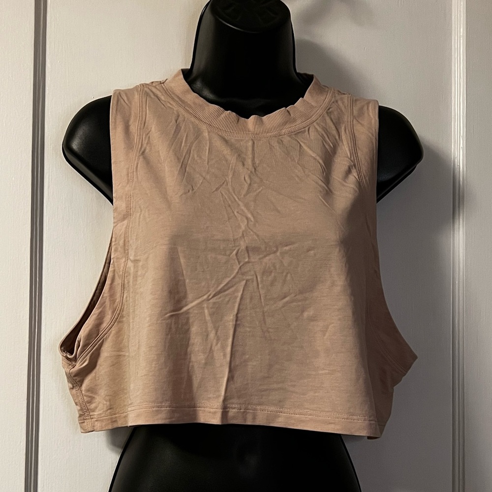 Lululemon Beige Muscle Workout Tank Top Like New